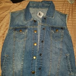 Jean Vest